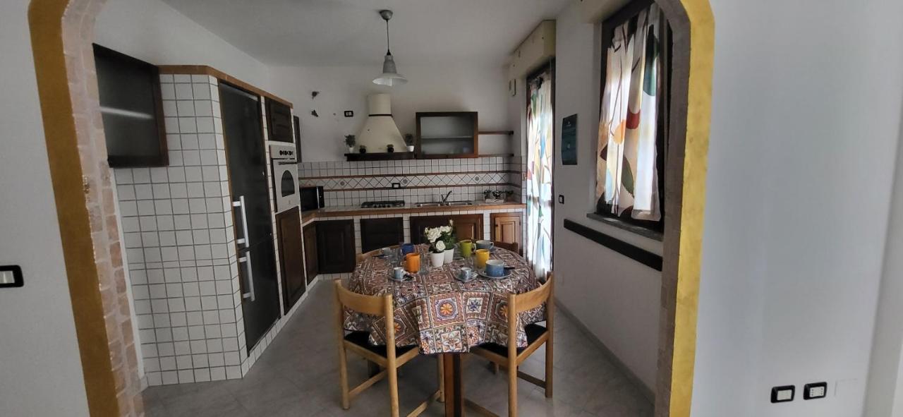 Ferienwohnung Bradisc'House Porto Torres Exterior foto