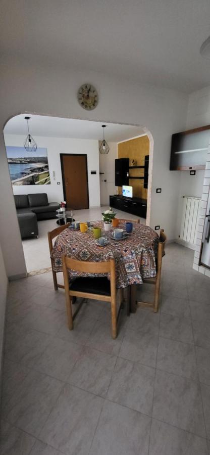 Ferienwohnung Bradisc'House Porto Torres Exterior foto